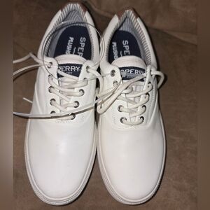 NWOT Men's Halyard leather Sperrys. Size 8